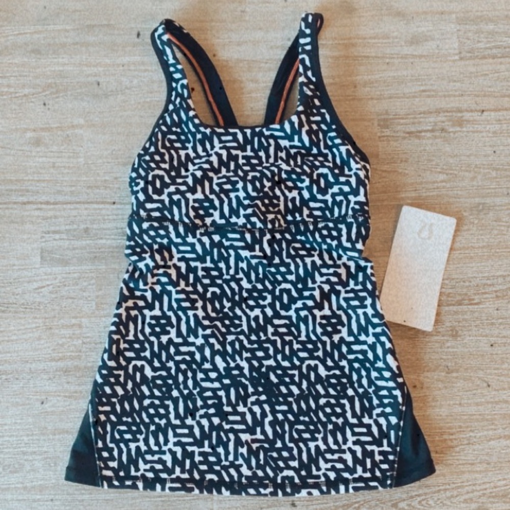 Lululemon tank top